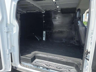 2021 Ford Transit 250 Cargo Van Low Roof 130.0" WB - miniatura 15