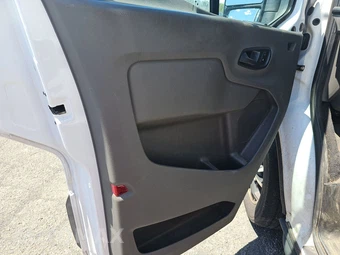 2021 Ford Transit 250 Cargo Van Low Roof 130.0" WB - miniatura 9