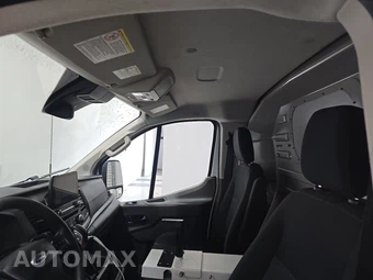 2021 Ford Transit 250 Cargo Van Low Roof 130.0" WB - miniatura 17