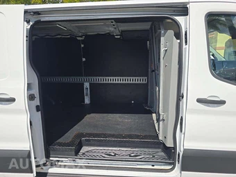 2021 Ford Transit 250 Cargo Van Low Roof 148.0" WB - miniatura 16