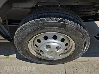 2021 Ford Transit 250 Cargo Van Low Roof 148.0" WB - miniatura 11