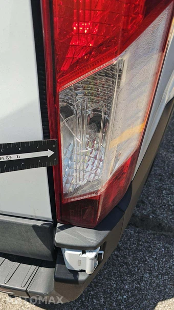 2021 Ford Transit 250 Cargo Van Medium Roof 148.0" WB - miniatura 26