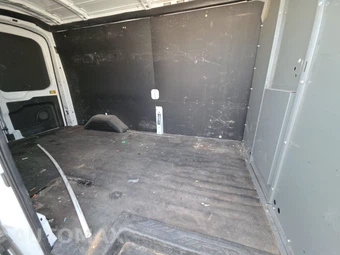 2021 Ford Transit 250 Cargo Van Medium Roof 148.0" WB - miniatura 13