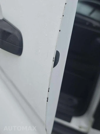 2021 Ford Transit 350 Cab Chassis - miniatura 27