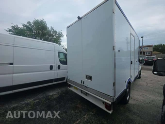 2021 Ford Transit 350 Cab Chassis - miniatura 3