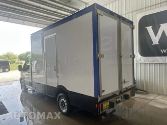 2021 Ford Transit 350 Cab Chassis - miniatura 3