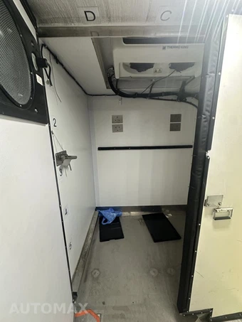 2021 Ford Transit 350 Cab Chassis - miniatura 6