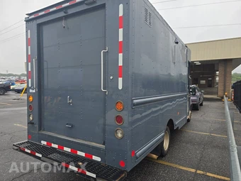 2021 Ford Transit 350 HD Cutaway 9950 GVWR DRW 156.0" WB - miniatura 4