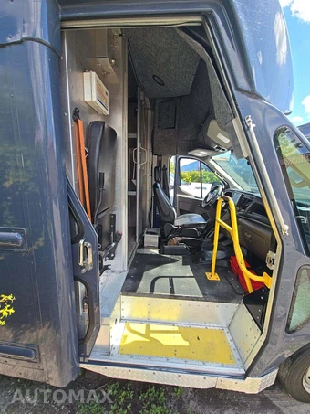 2021 Ford Transit 350 HD Cutaway 9950 GVWR DRW - miniatura 17