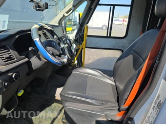 2021 Ford Transit 350 HD Cutaway 9950 GVWR DRW - miniatura 7