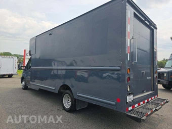 2021 Ford Transit 350 HD Cutaway 9950 GVWR DRW - miniatura 2