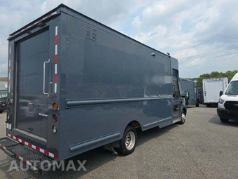 2021 Ford Transit 350 HD Cutaway 9950 GVWR DRW - miniatura 3
