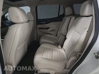2021 GMC Acadia Denali 5SA - miniatura 13