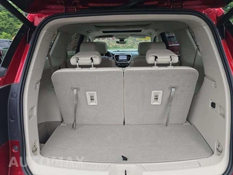 2021 GMC Acadia Denali 5SA - miniatura 15