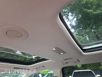 2021 GMC Acadia Denali 5SA – miniatura 18