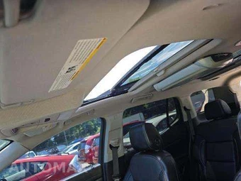 2021 GMC Acadia SLT 4SA – miniatura 11