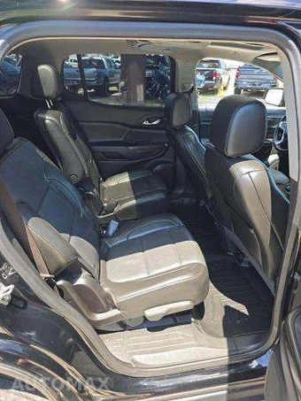 2021 GMC Acadia SLT 4SA – miniatura 17