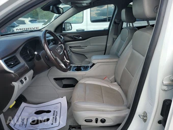 2021 GMC Acadia SLT 4SA – miniatura 13
