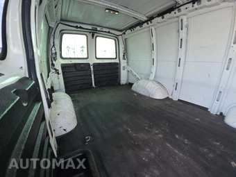 2021 GMC Savana 2500 Cargo Van 1WT 135.2" WB - miniatura 14