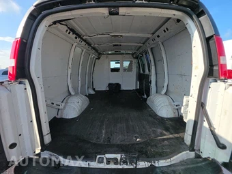 2021 GMC Savana 2500 Cargo Van 1WT 135.2" WB - miniatura 17
