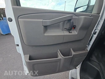 2021 GMC Savana 2500 Cargo Van 1WT 135.2" WB - miniatura 9