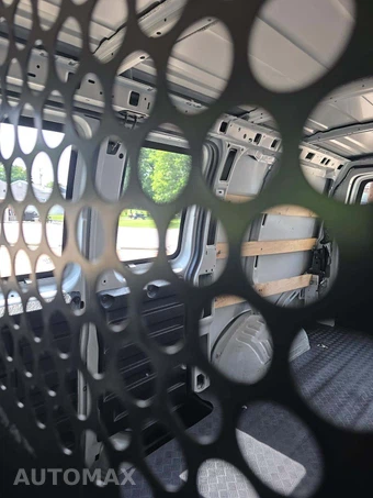 2021 GMC Savana 2500 Cargo Van 1WT 135.2" WB - miniatura 10