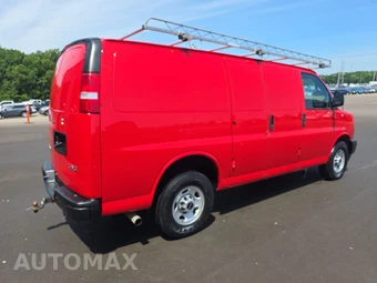 2021 GMC Savana 3500 Cargo Van 1WT 135.2" WB - miniatura 4
