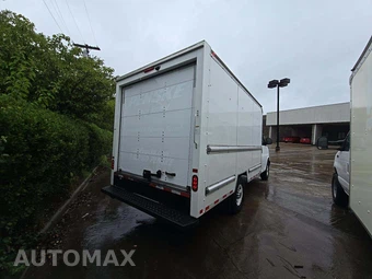2021 GMC Savana 3500 Cutaway 1WT – miniatura 2