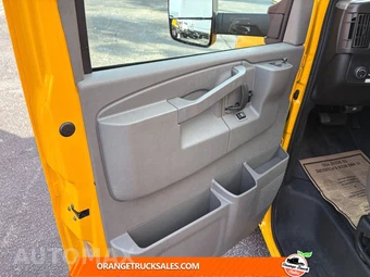 2021 GMC Savana 3500 Cutaway 1WT DRW - miniatura 13