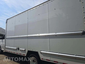 2021 GMC Savana 3500 Cutaway 1WT DRW - miniatura 19