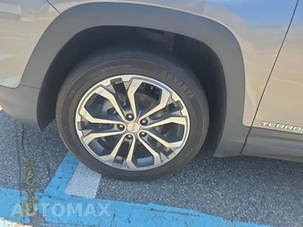 2021 GMC Terrain SLT 4SA – miniatura 8