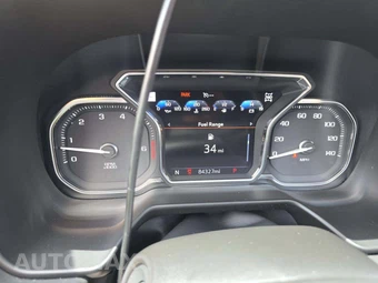 2021 GMC Yukon AT4 4SB - miniatura 9