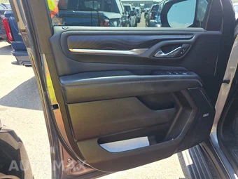 2021 GMC Yukon Denali - miniatura 9