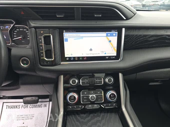 2021 GMC Yukon Denali - miniatura 11