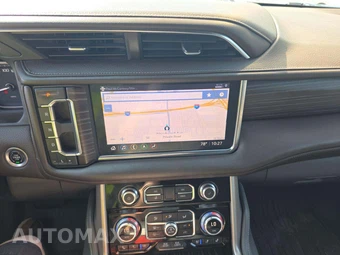 2021 GMC Yukon Denali - miniatura 10