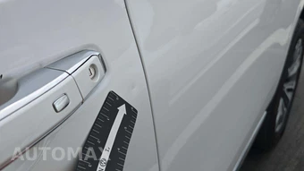 2021 GMC Yukon Denali 5SA - miniatura 21