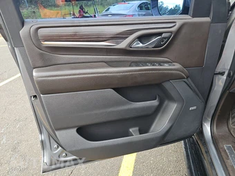 2021 GMC Yukon Denali 5SA - miniatura 9