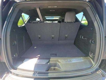 2021 GMC Yukon Denali 5SA - miniatura 15
