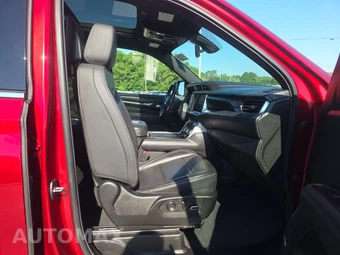2021 GMC Yukon Denali 5SA - miniatura 8