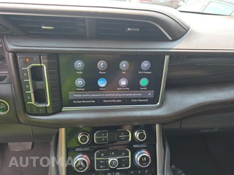 2021 GMC Yukon Denali 5SA - miniatura 11