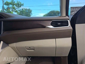 2021 GMC Yukon Denali 5SA - miniatura 17