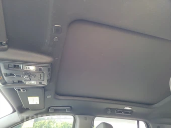 2021 GMC Yukon Denali 5SA - miniatura 18