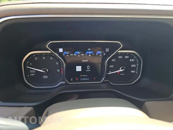 2021 GMC Yukon Denali 5SA - miniatura 9