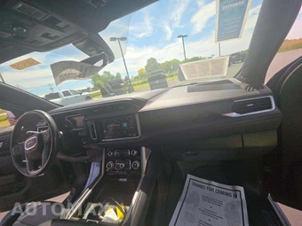 2021 GMC Yukon Denali 5SA - miniatura 17