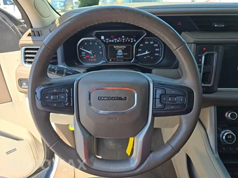 2021 GMC Yukon Denali XL 5SA - miniatura 10