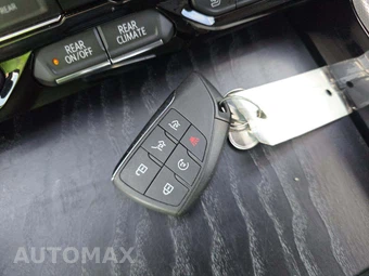 2021 GMC Yukon Denali XL 5SA - miniatura 8