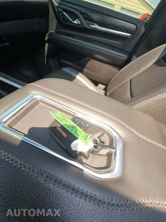2021 GMC Yukon Denali XL 5SA - miniatura 8