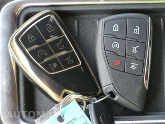 2021 GMC Yukon Denali XL 5SA - miniatura 5