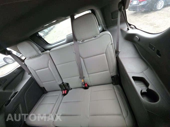 2021 GMC Yukon SLT - miniatura 11