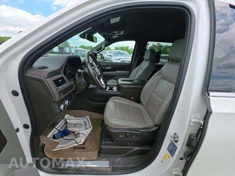 2021 GMC Yukon SLT - miniatura 3